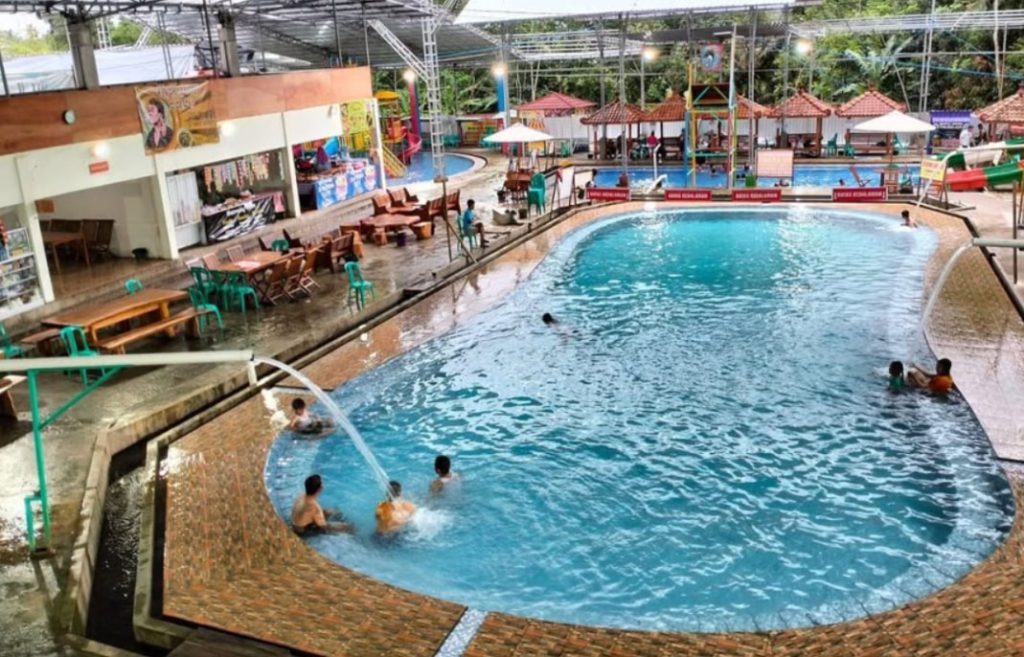 pamandian air panas lintang waterpark magelang