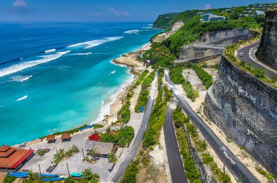 Pantai Melasti jadi salah satu Pantai Terbaik di Bali