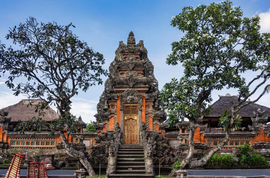 Pura Taman Saraswati