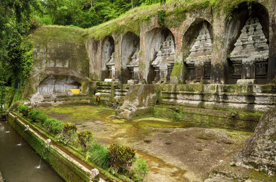 kompleks candi kuno gunung kawi