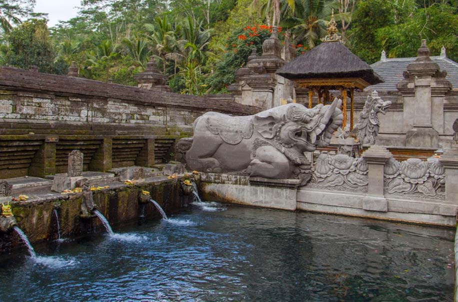 pura tirta empul
