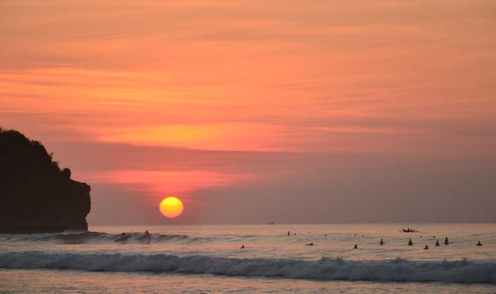 sunset di pantai balangan