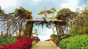 Taman Langit Gunung Banyak: Harga Tiket, Rute Lengkap, dan Spot Foto Paling Ikonik di Atas Kota Batu